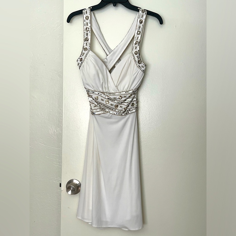 Beautiful Hailey Logan dress